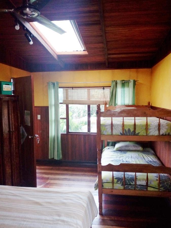Montana Linda Guest House Orosí Exterior foto