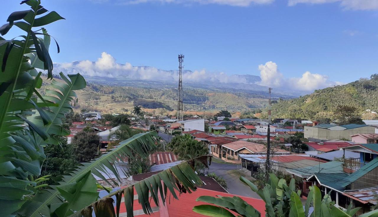 Montana Linda Guest House Orosí Exterior foto